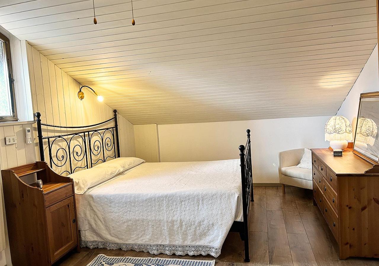 La Mansardina Apartment Venegono Superiore ภายนอก รูปภาพ