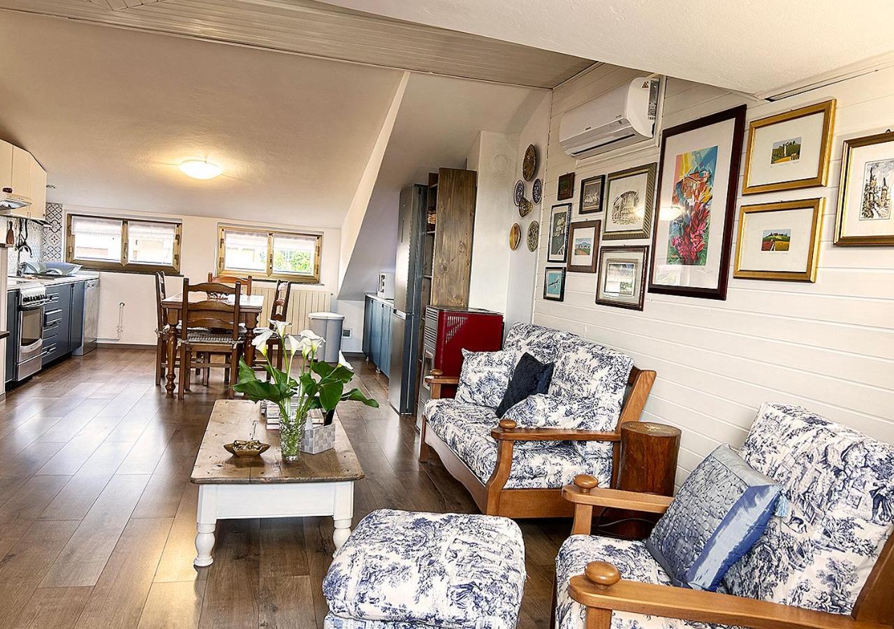 La Mansardina Apartment Venegono Superiore ภายนอก รูปภาพ